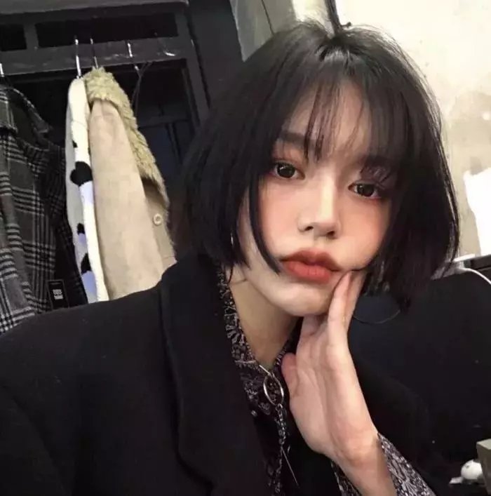 白色菲亚特海报